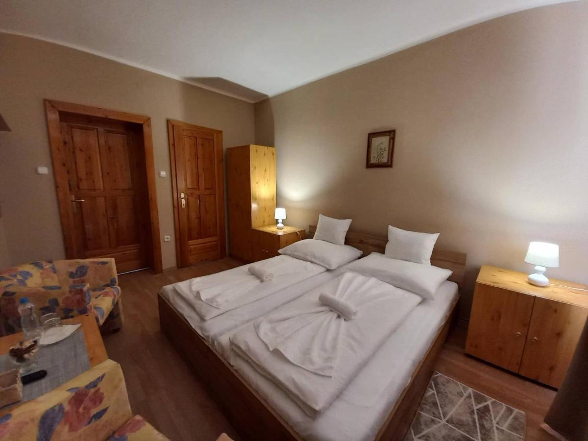 Family Panzio Zalakaros Bed & Breakfast Bagian luar foto